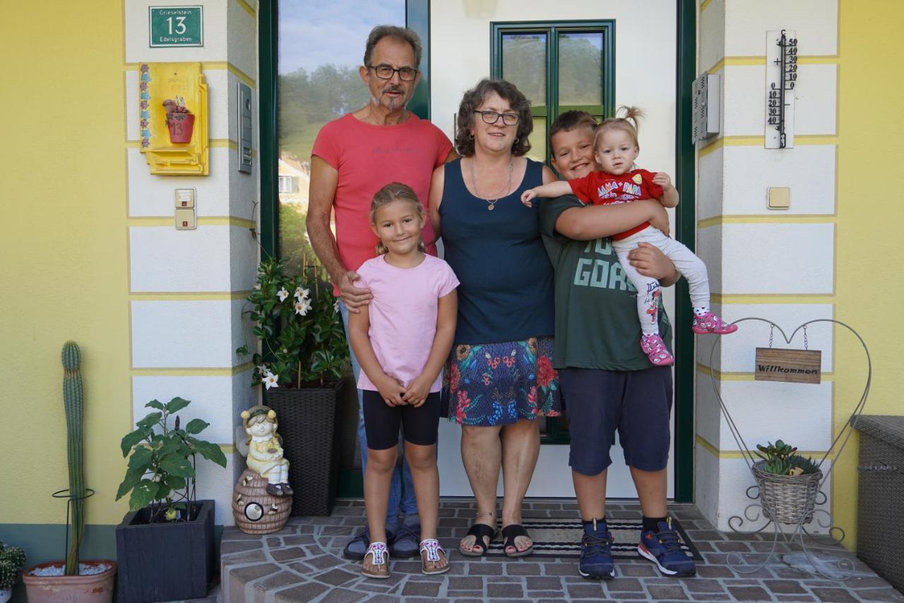 Gaestehaus Strini Jennersdorf Bagian luar foto
